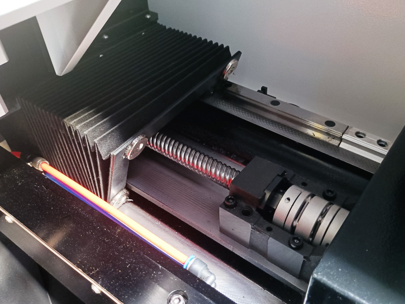 Ballscrew transmission