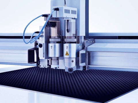 Automatic Digital Cutting Machine for Composite Materials