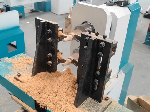 How To Make Multiple Wood Projects At Once In One Lathe?