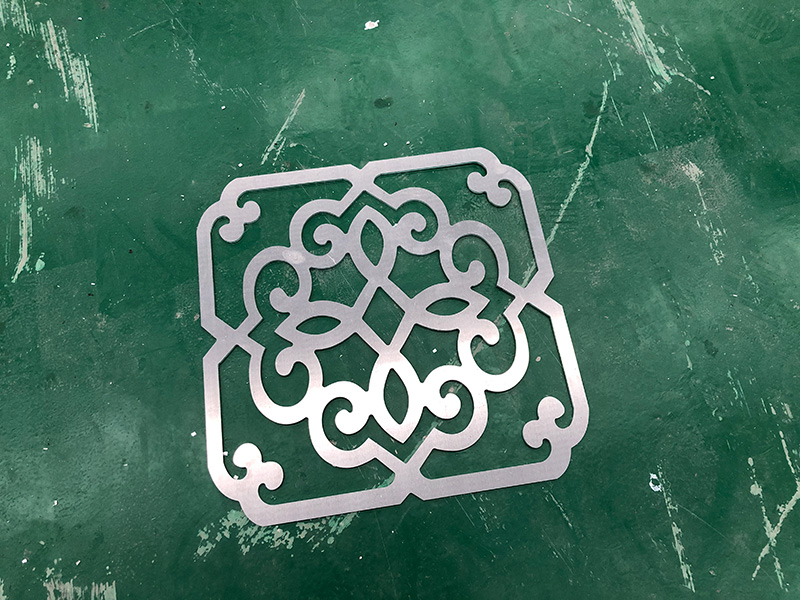 Aluminum cutting Aluminum cutting