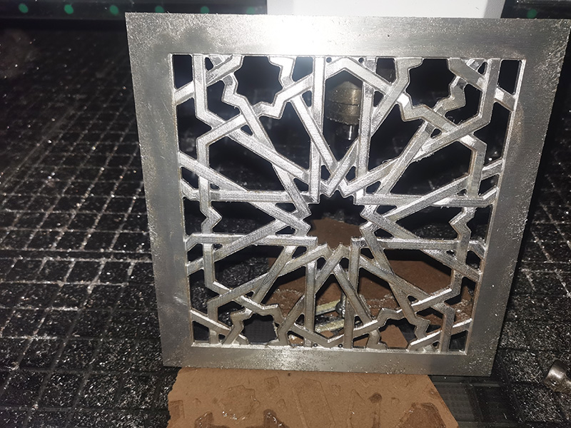 Aluminum CNC router cutting Aluminum CNC router cutting