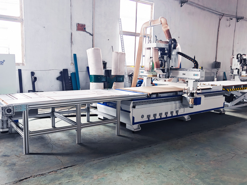 Nesting CNC Machine with Auto Tool Changer, Feeder, Discharger Nesting CNC Machine with Auto Tool Changer, Feeder, Discharger