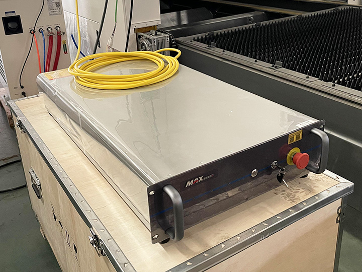 3000W MAX Laser Generator