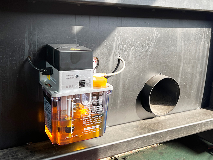 Automatic oil lubrication