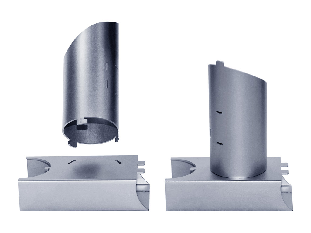 Fiber laser cutting steel tubes