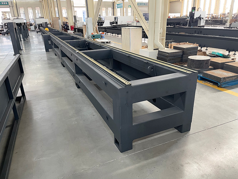 Industrial tube laser cutter Industrial tube laser cutter