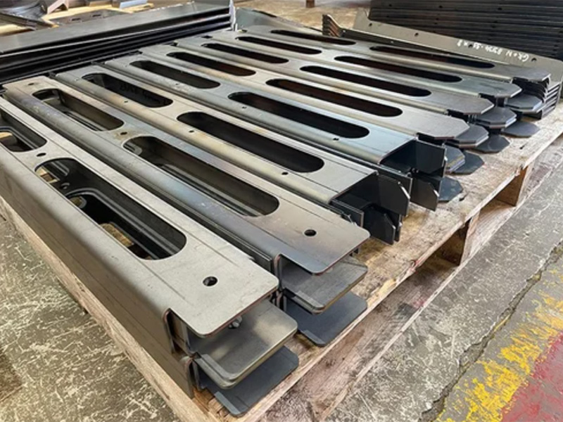 Laser-cut steel tubes Laser-cut steel tubes