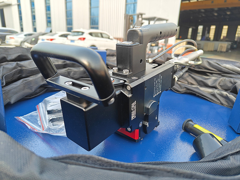 6kw laser cleaning gun 6kw laser cleaning gun