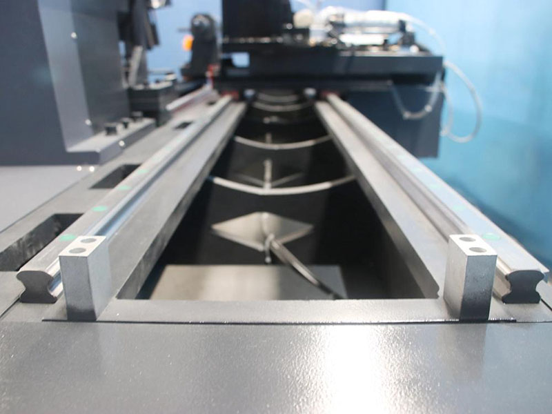 Sturdy Bed Structure for Exceptional Stability Sturdy Bed Structure for Exceptional Stability