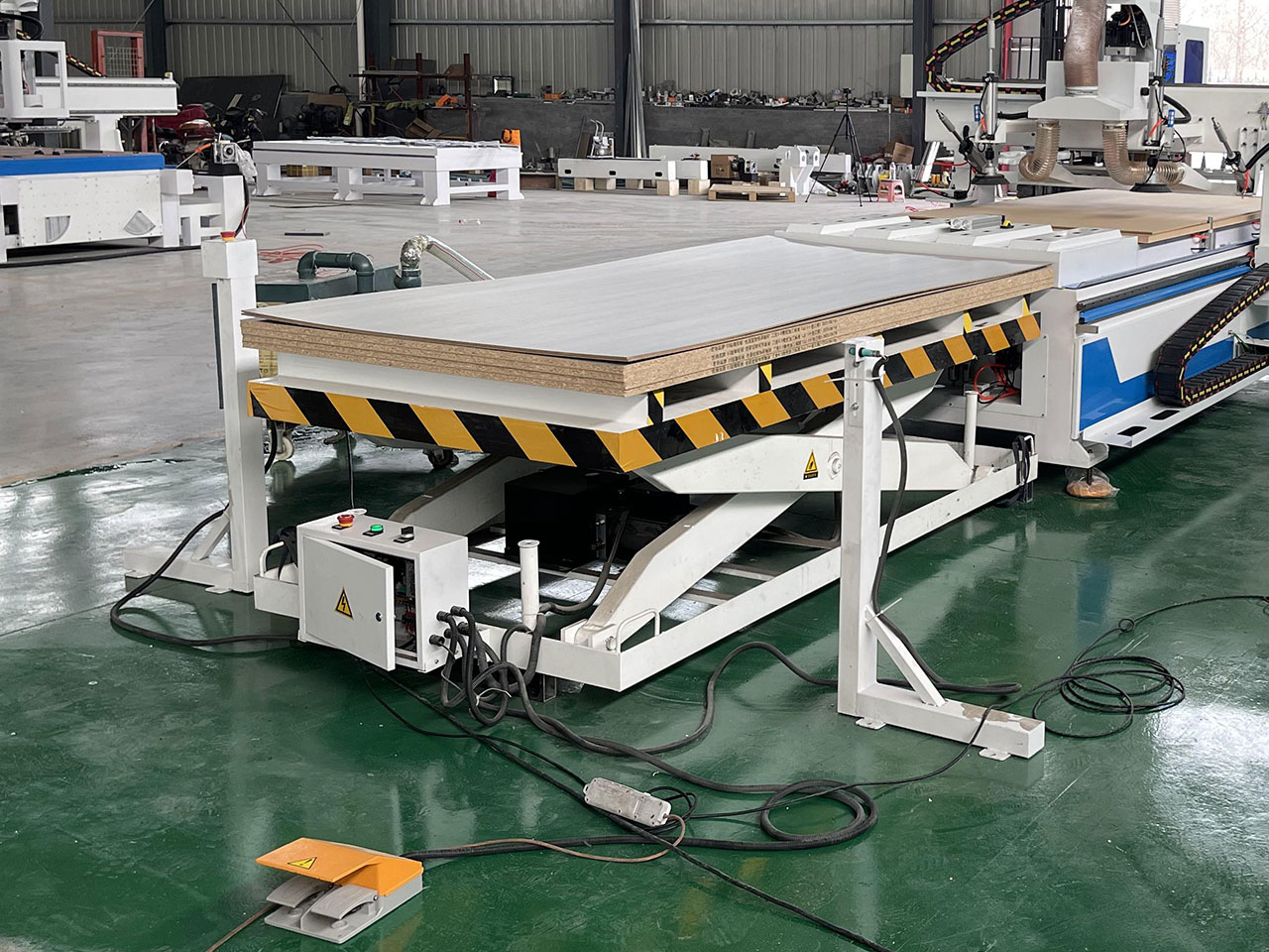 Automatic Loading of Nesting CNC Automatic Loading of Nesting CNC