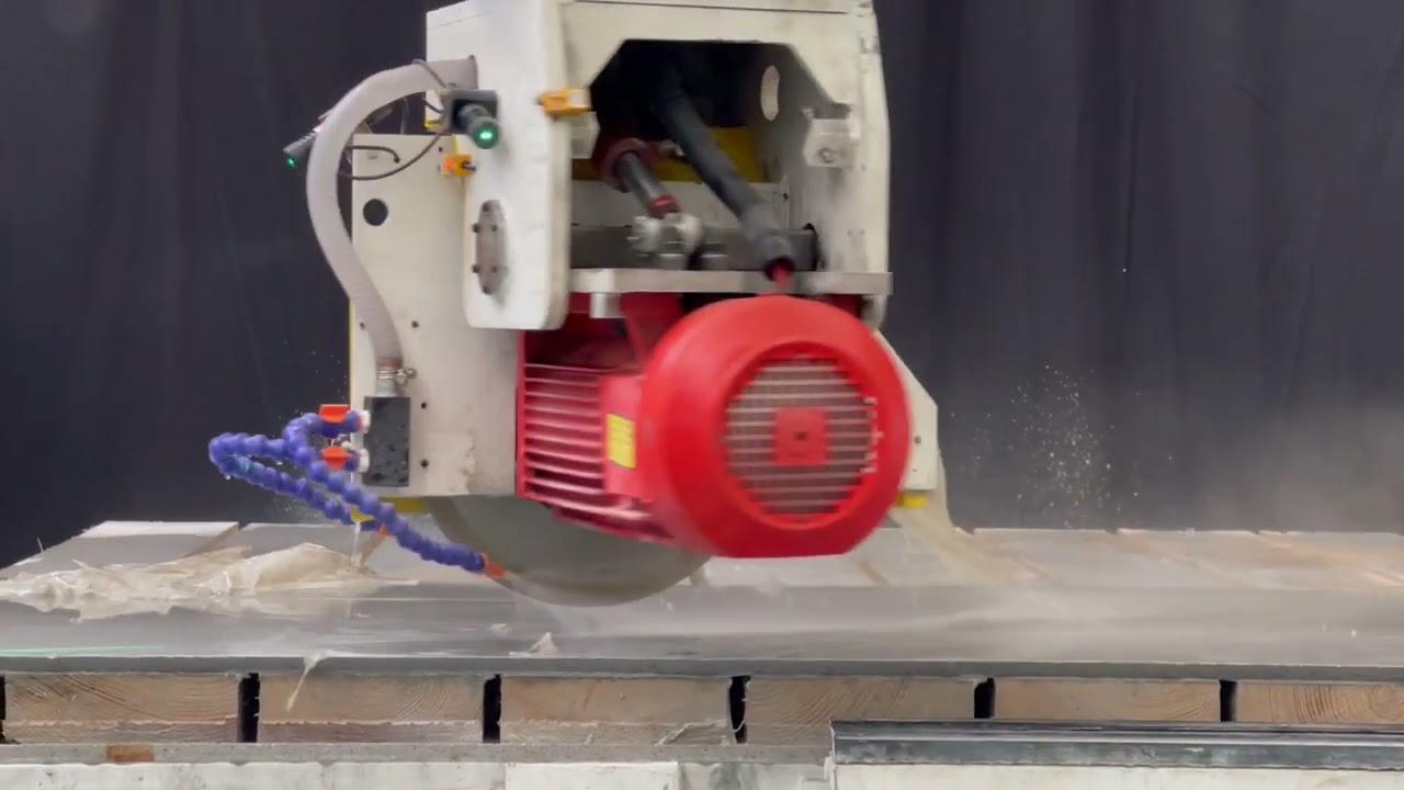 4 Axis CNC Bridge Saw for Kitchen Countertops & Vanity Tops 4 Axis CNC Bridge Saw for Kitchen Countertops & Vanity Tops