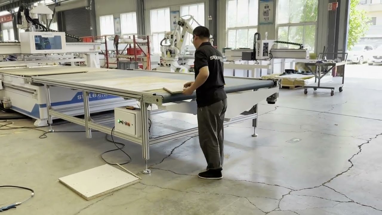 Automatic Cabinet-Making CNC Router with Loading & Unloading Automatic Cabinet-Making CNC Router with Loading & Unloading