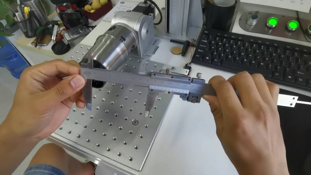 Rotary Fiber Laser Engraver for Cups & Tumblers on Sale Rotary Fiber Laser Engraver for Cups & Tumblers on Sale
