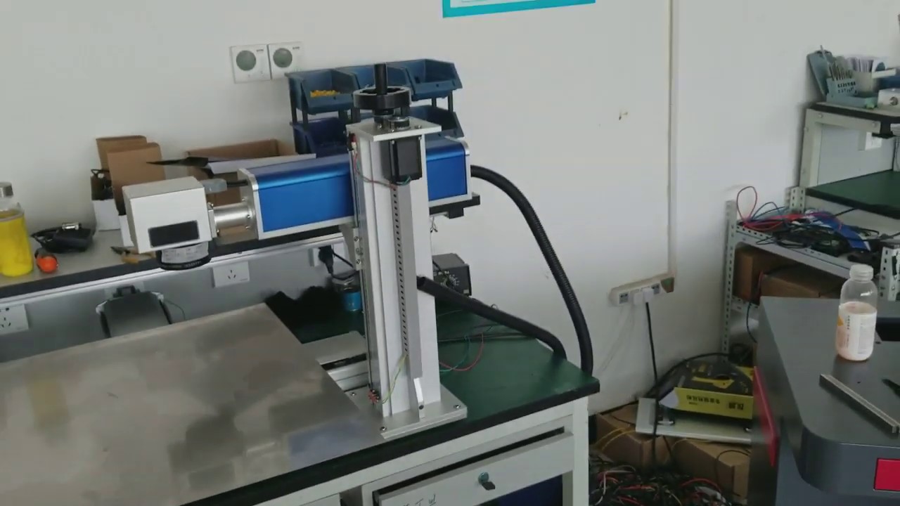 美國(guó)光纖激光打標(biāo)雕刻機(jī)