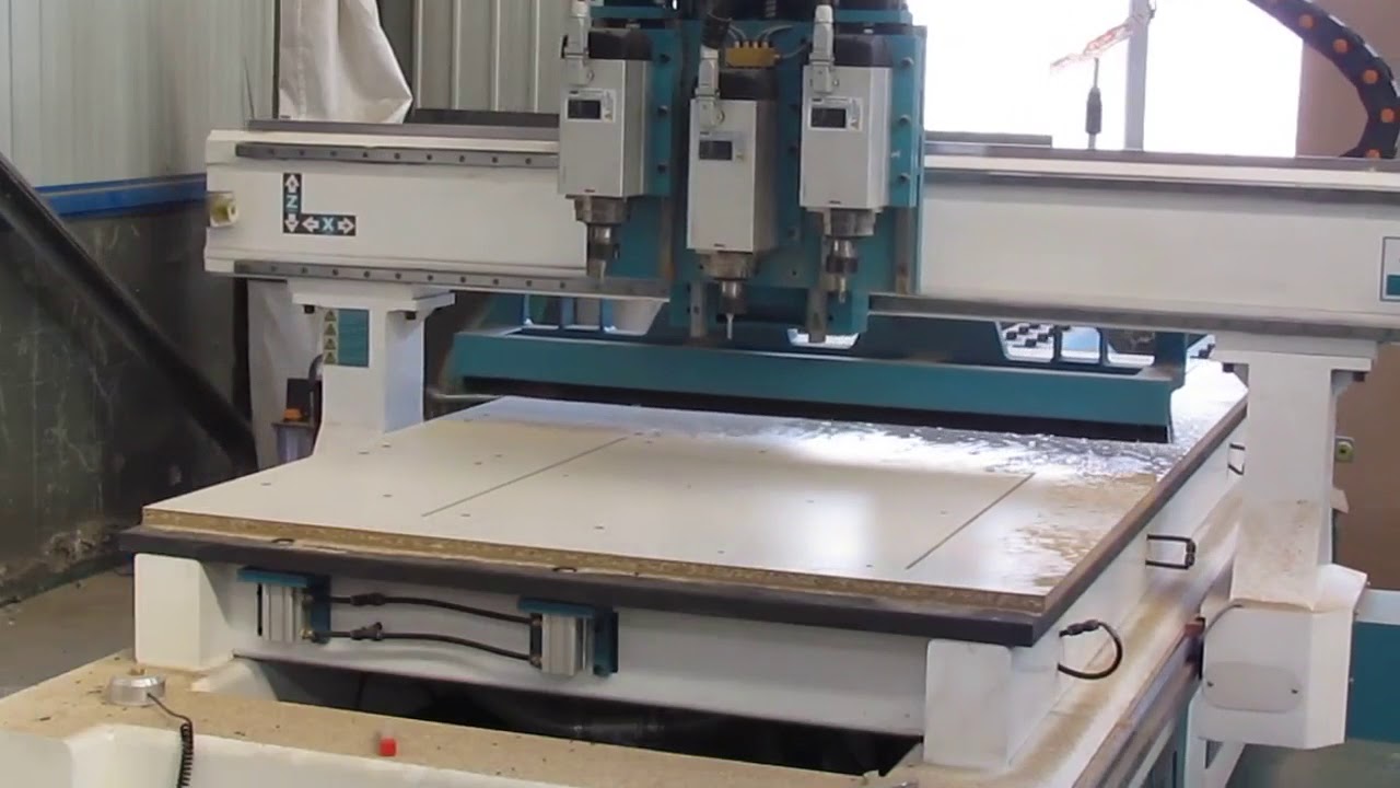 A Guide To Choose A CNC Wood Router For Door Making