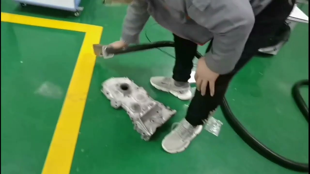 2024 Best Handheld Pulsed Laser Cleaning Machine 2024 Best Handheld Pulsed Laser Cleaning Machine
