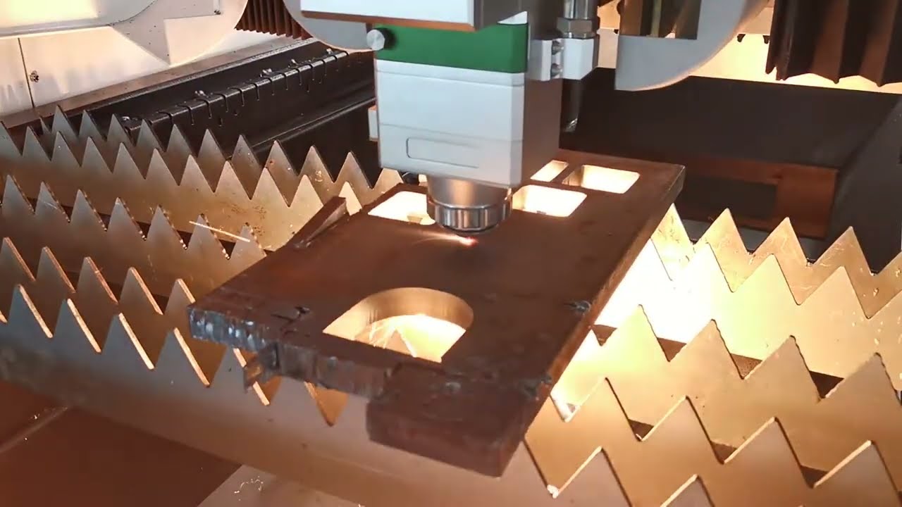 Fiber Laser Metal Cutter for Automotive Accessories