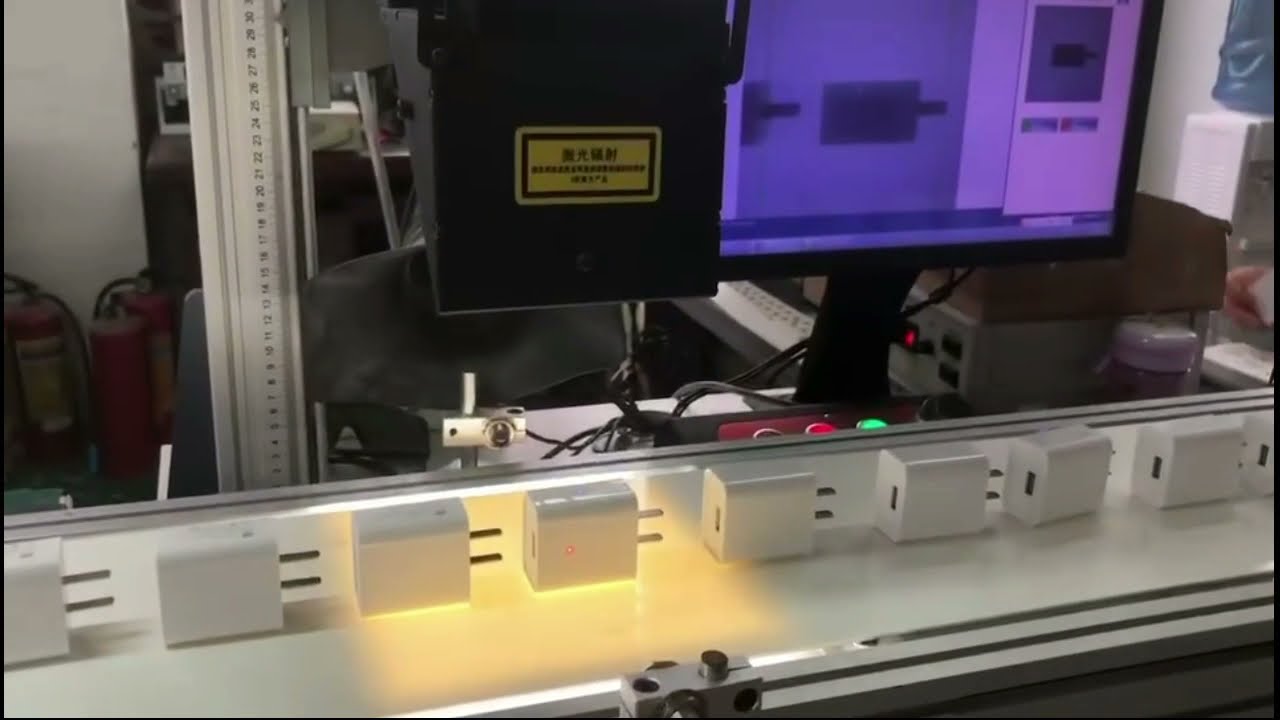 On-The-Fly Industrial Fiber Laser Marker for Assembly Line On-The-Fly Industrial Fiber Laser Marker for Assembly Line